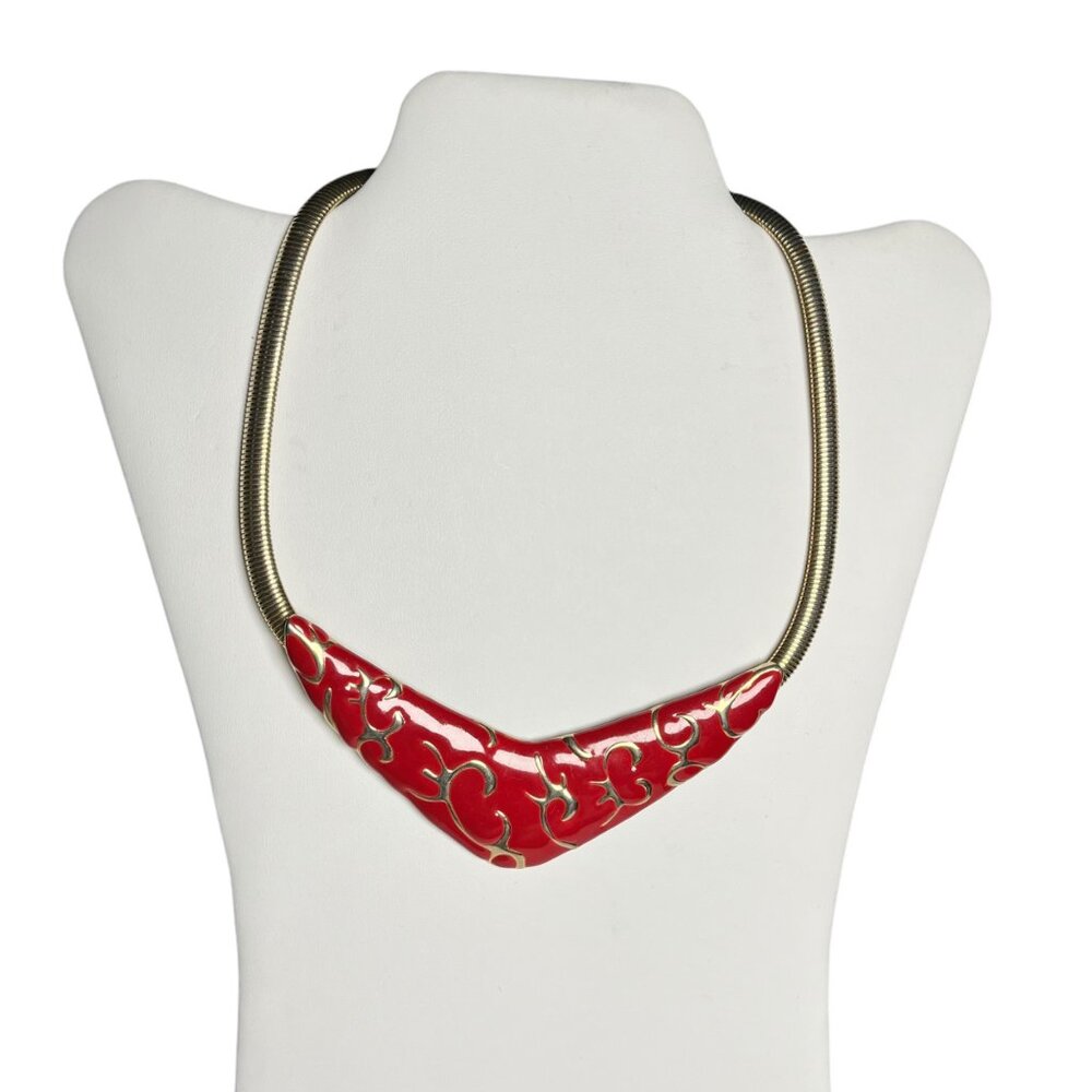Vintage Gold-Tone Choker Necklace With Artistic Red Enamel Pattern & Textured De